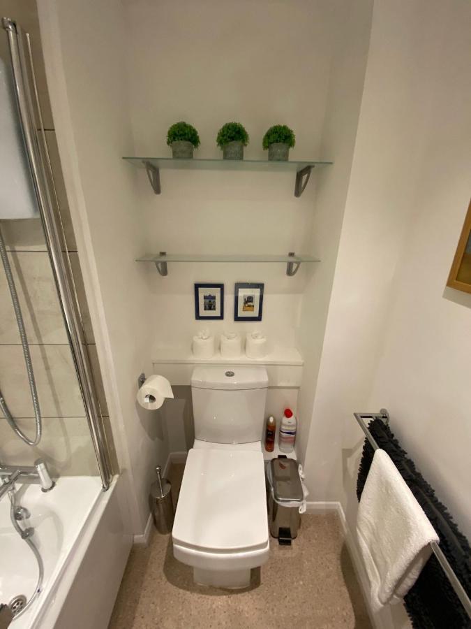Grosvenor Pad - Lovely 2-Bed Flat - Free On Street Parking 巴斯 外观 照片