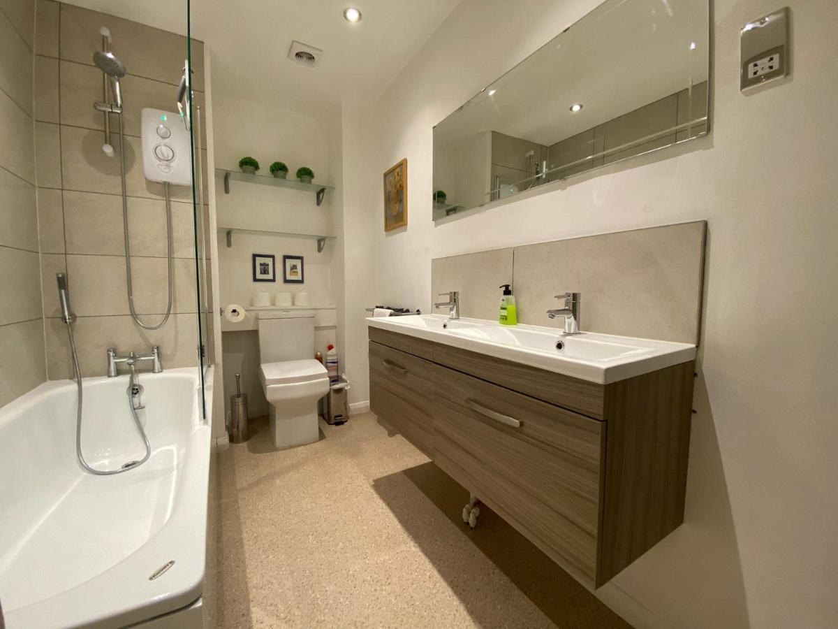 Grosvenor Pad - Lovely 2-Bed Flat - Free On Street Parking 巴斯 外观 照片