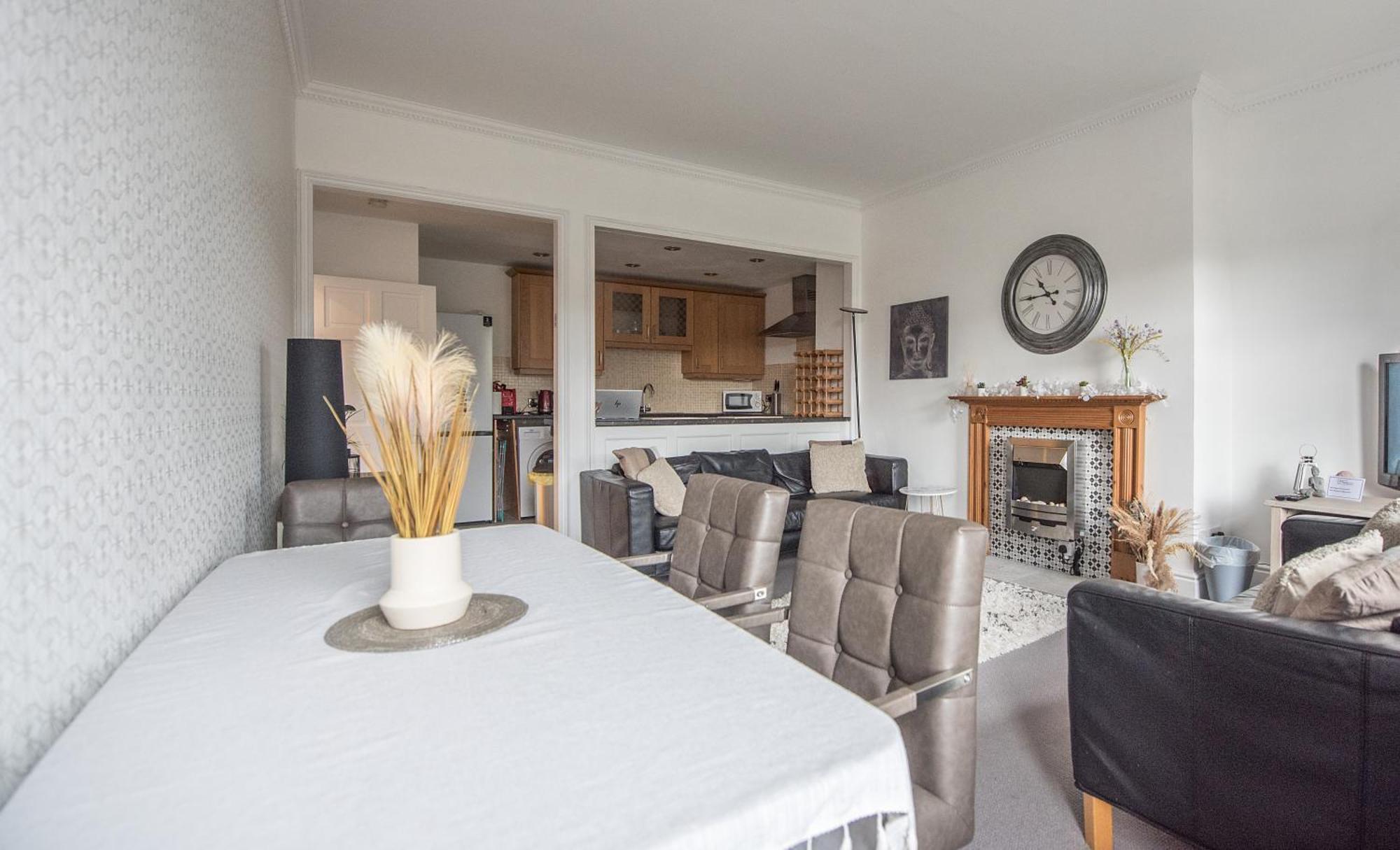 Grosvenor Pad - Lovely 2-Bed Flat - Free On Street Parking 巴斯 外观 照片