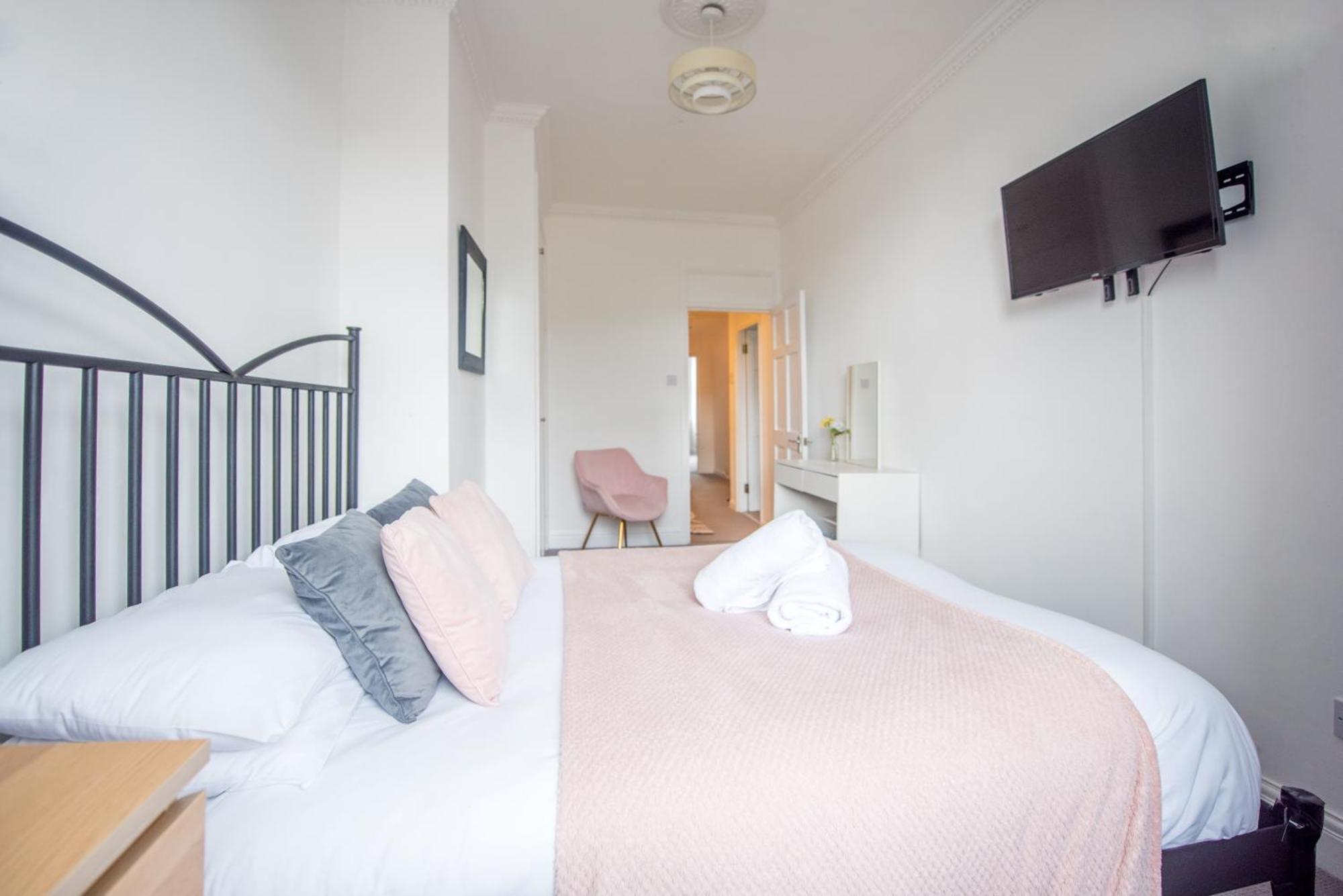 Grosvenor Pad - Lovely 2-Bed Flat - Free On Street Parking 巴斯 外观 照片