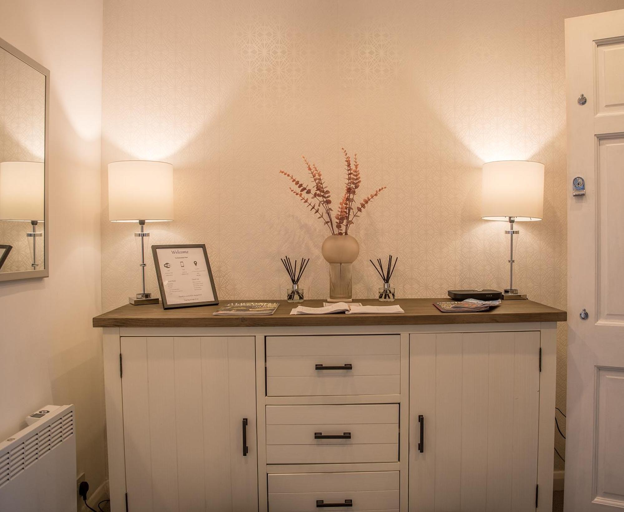 Grosvenor Pad - Lovely 2-Bed Flat - Free On Street Parking 巴斯 外观 照片